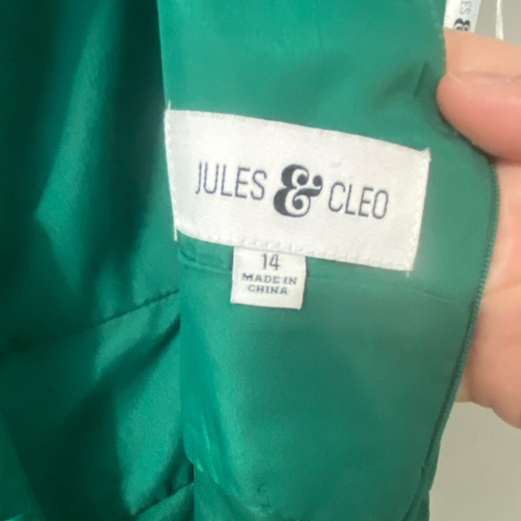 Emerald Green Prom Dress NWT! - Picture 11 of 11